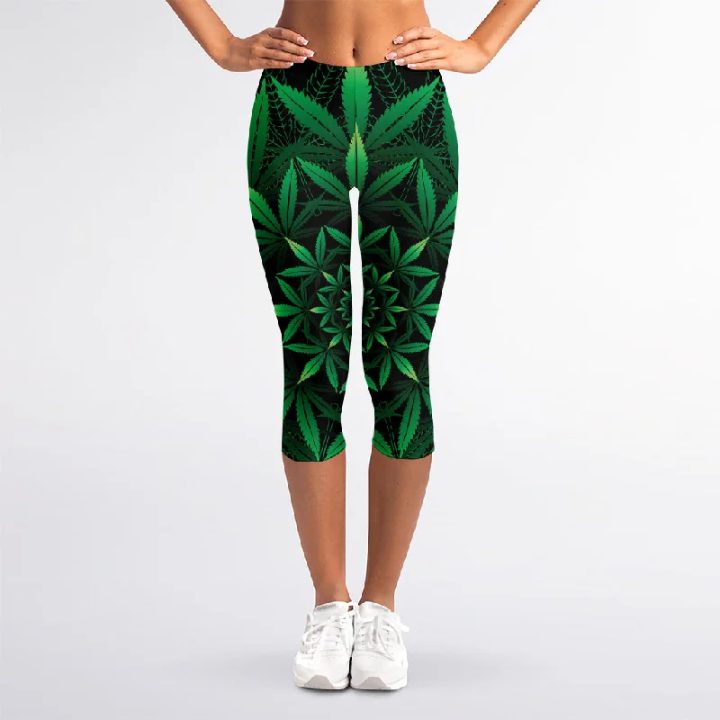 Cannabis Leaf Mandala Print Women's Capri Leggings Comfortable Compression Leggings
