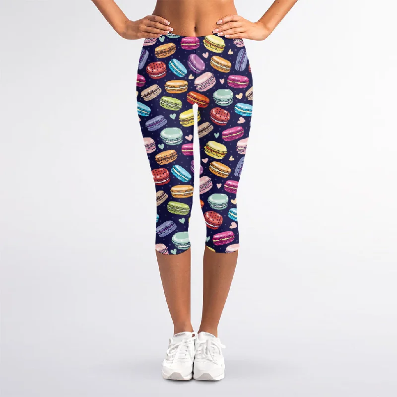Cartoon Macaron Pattern Print Women's Capri Leggings Stylish Pockets Active Leggings Cartoon Macaron Pattern Print Women's Capri Leggings Stylish Pockets Active Leggings