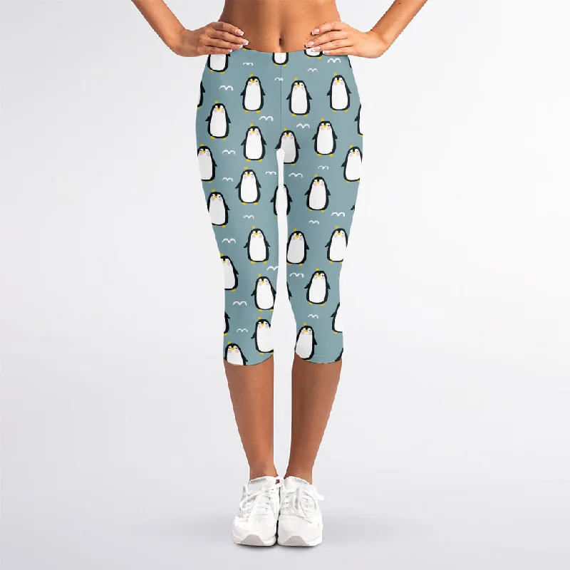 Cartoon Emperor Penguin Pattern Print Women's Capri Leggings Trendy Seamless Fit Leggings Cartoon Emperor Penguin Pattern Print Women's Capri Leggings Trendy Seamless Fit Leggings