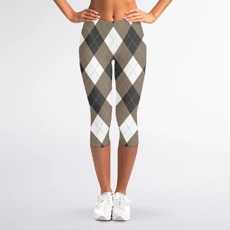 Brown And White Argyle Pattern Print Women's Capri Leggings Fashionable Tummy Control Leggings