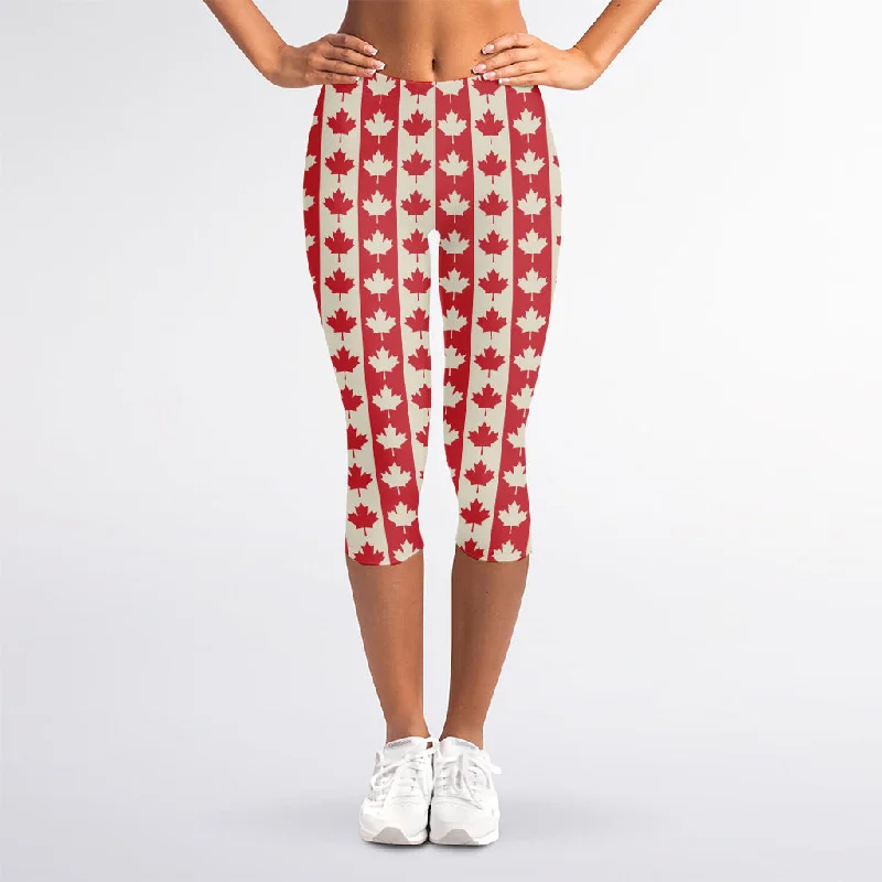 Canadian Maple Leaf Pattern Print Women's Capri Leggings Stylish Patterned Active Leggings