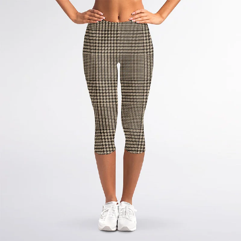 Brown And Beige Glen Plaid Print Women's Capri Leggings Trendy Sports Performance Leggings