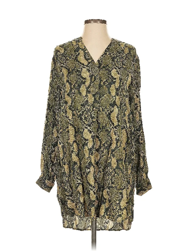 Casual Dress Crew Neckline Sporty