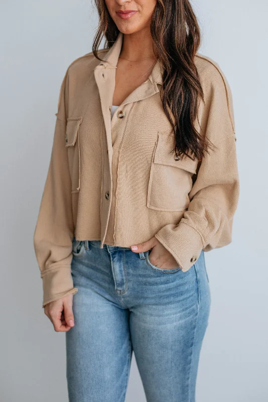 Benny Cropped Shacket - Biscotti