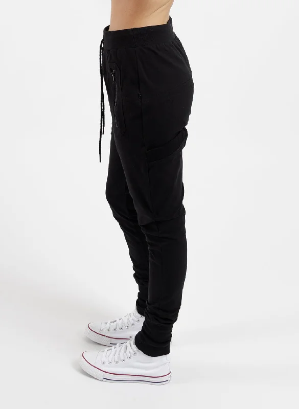 Escape Trackies Black/Black