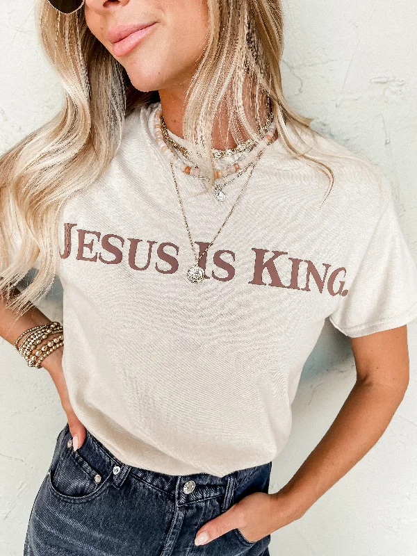 Jesus Is King Graphic Tee